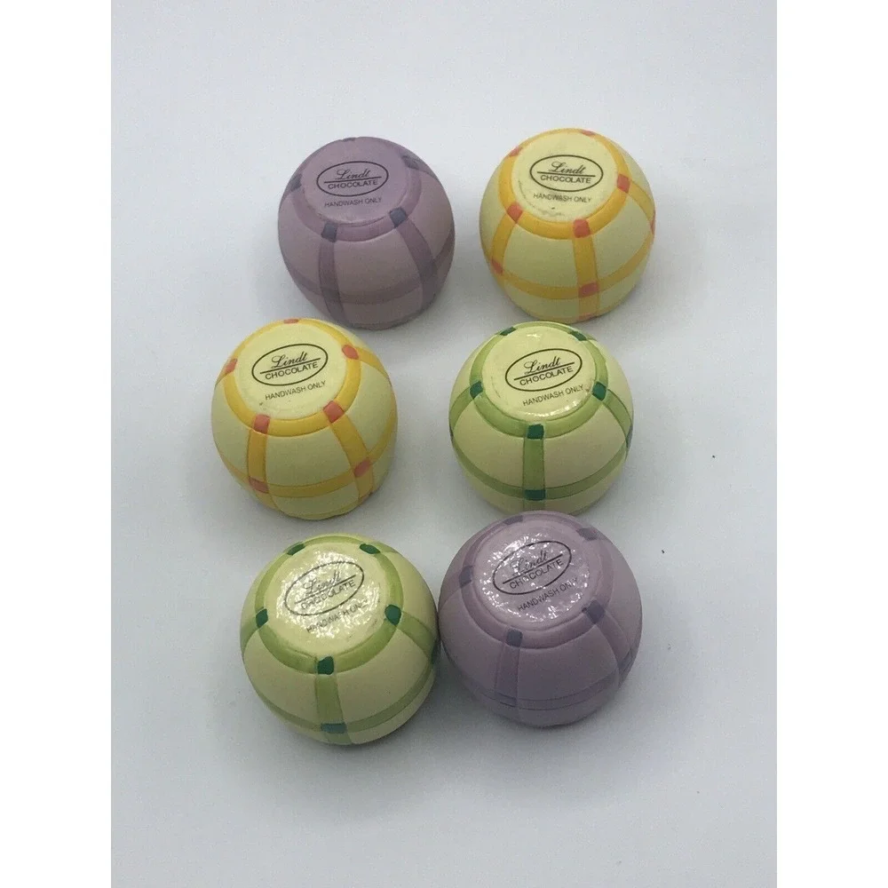 Set Of 6 Lindt Chocolate Ceramic Cracked Easter‎ Egg Cups Checkered Plaid Design